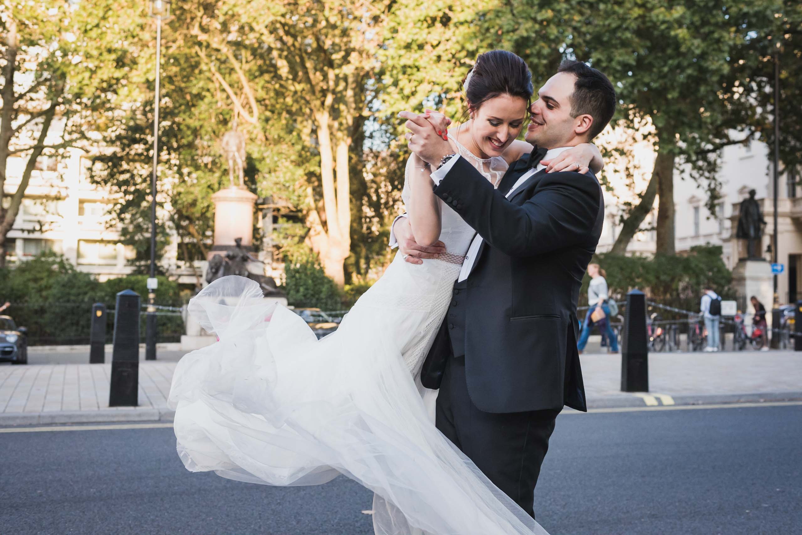 carine bea photography, couple portraits at london streets